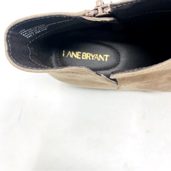 Lane Bryant Ruched Faux Suede Ankle Booties Size 10W - Picture 6 of 7